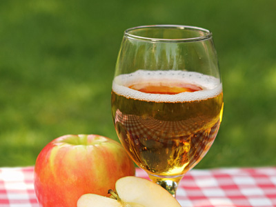 hot-apple-cider-with-alcohol.jpg