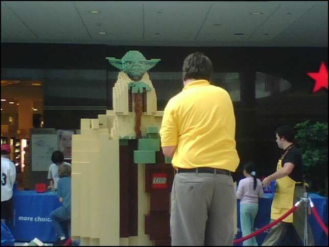 GiantYodaLegoModel.jpg