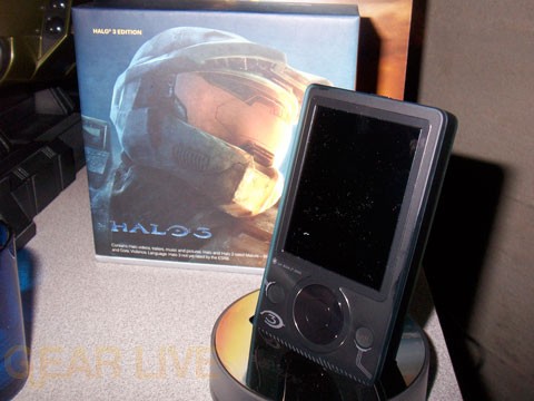 halo3zune_unboxed.jpg