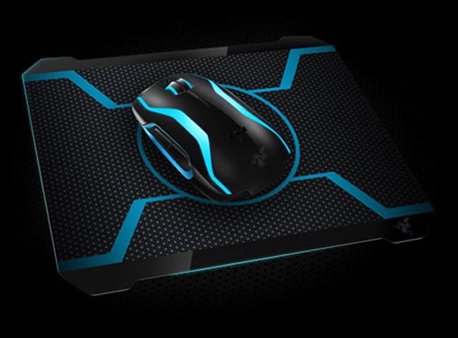 Razer-Tron-Legacy-Mouse-And-Mouse-Pad.jpg