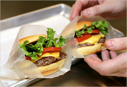 13diners_shakeburger.jpg
