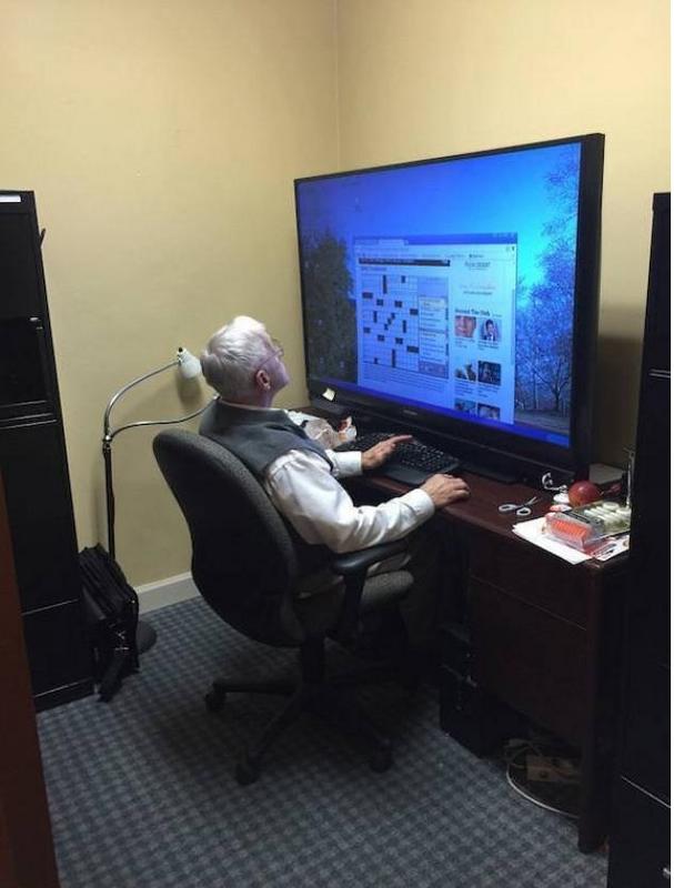 grandpa_the_hardcore_gamer.jpg