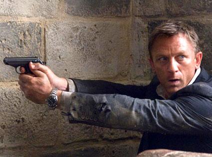 daniel-craig-as-james-bond-pic_425x315.jpg