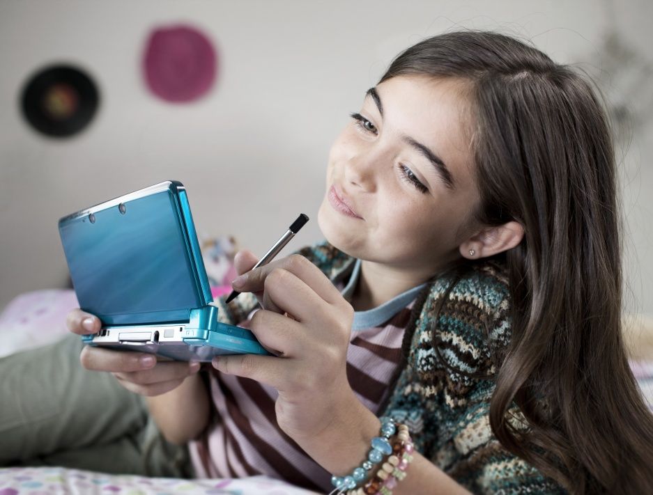 Shot-02_12yo_girl_playing_room.jpg