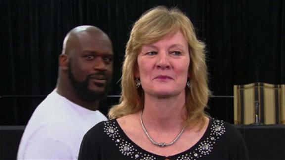 dm_110603_nba_macmullan_shaq.jpg