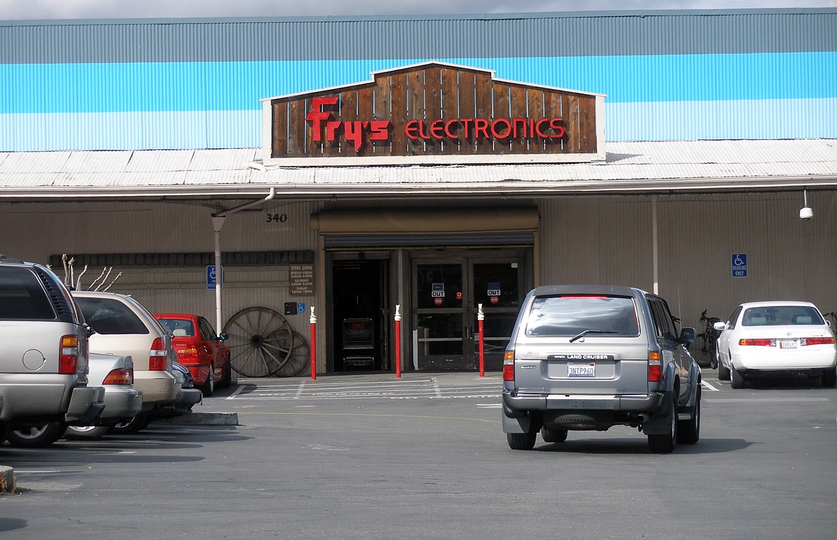 Palo_Alto_Frys_Electronics.jpg