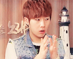 5861811_orig.gif