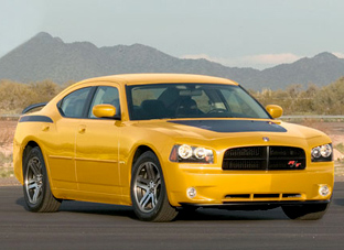 Dodge_Charger_Daytona_RT_yellow.jpg