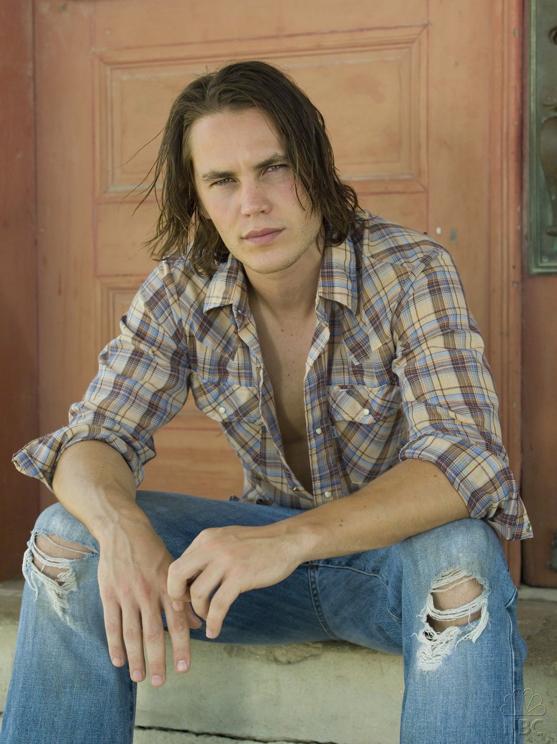Tim-Riggins-friday-night-lights-561367_1124_1500.jpg
