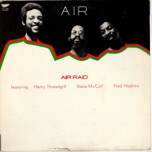 Air_Raid_%28album%29.jpg