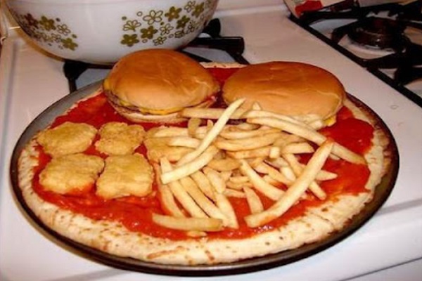 Ten-Weird-and-Bizarre-Pizza-Toppings-From-Around-The-World-1.jpg