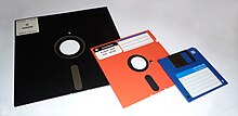 220px-Floppy_disk_2009_G1.jpg