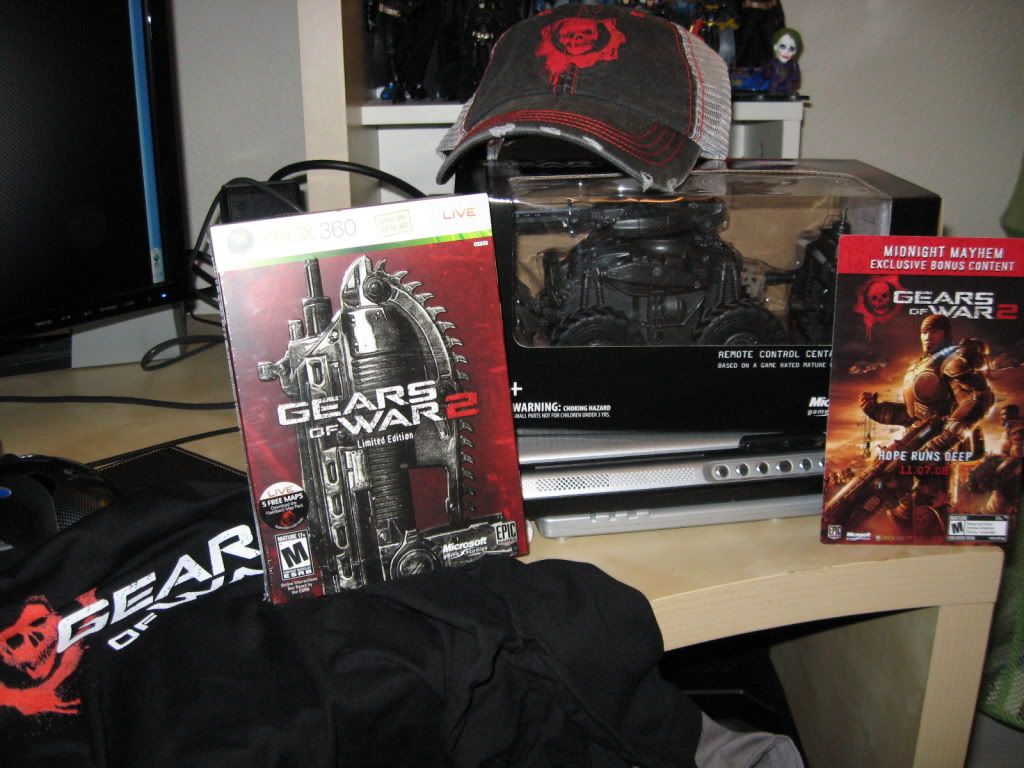 gow2swag001.jpg