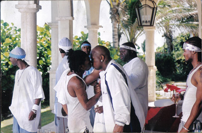 babylilwaynekissing.jpg