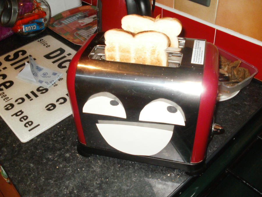 happy_toaster_by_cakeender-d2zbcd5.jpg