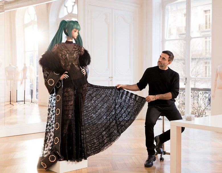 hatsune-miku-05-03-16-1.jpg