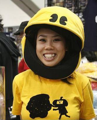 pacman-asian-girl-smile-costume.jpg