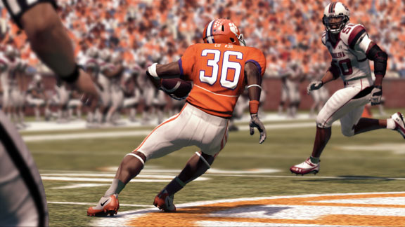 vg_NCAAFootball11_1_576.jpg