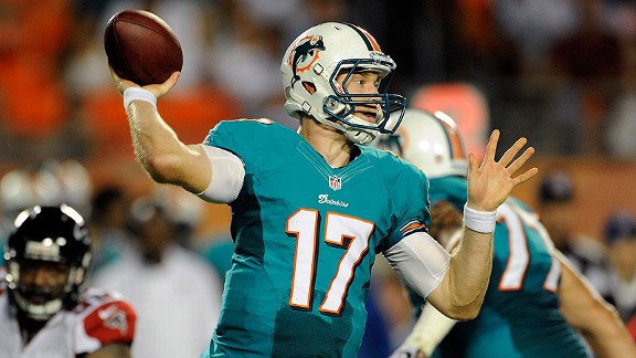 nfl_g_tannehill1_sy_576.jpg