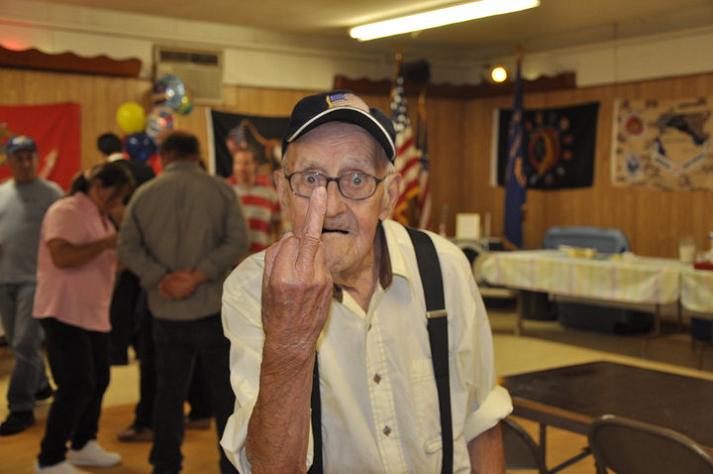 old-man-giving-the-middle-finger.jpg