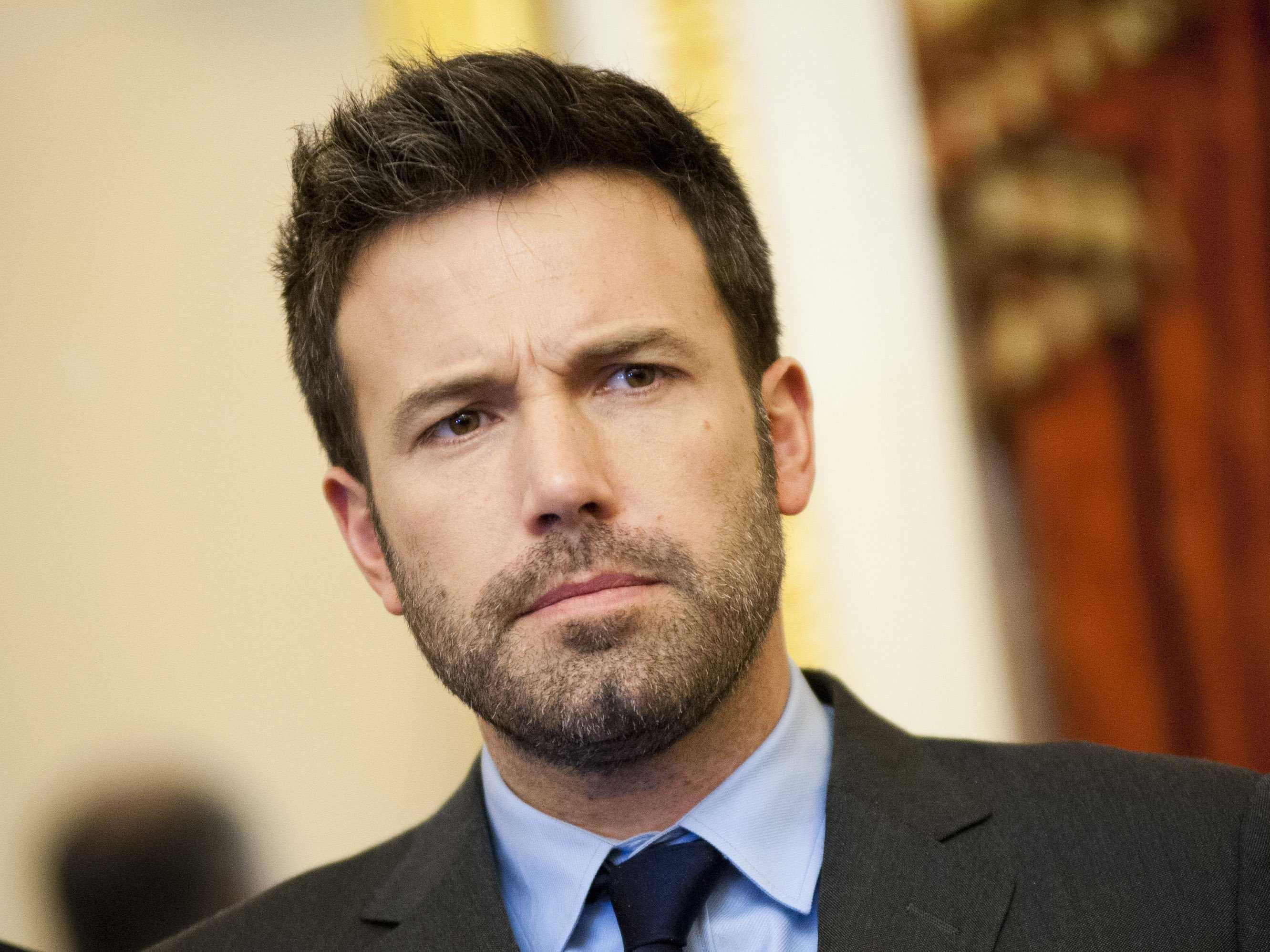 people-are-hardcore-petitioning-ben-affleck-as-the-new-batman.jpg