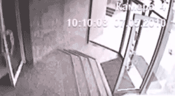 tumblr_loze1dw5Uc1qdpq8qo1_400.gif